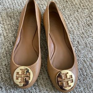 Tory Burch Ballet Flats - Tan, Size 7
